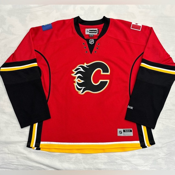 Reebok Tops - Women’s Calgary Flames NHL Jersey
